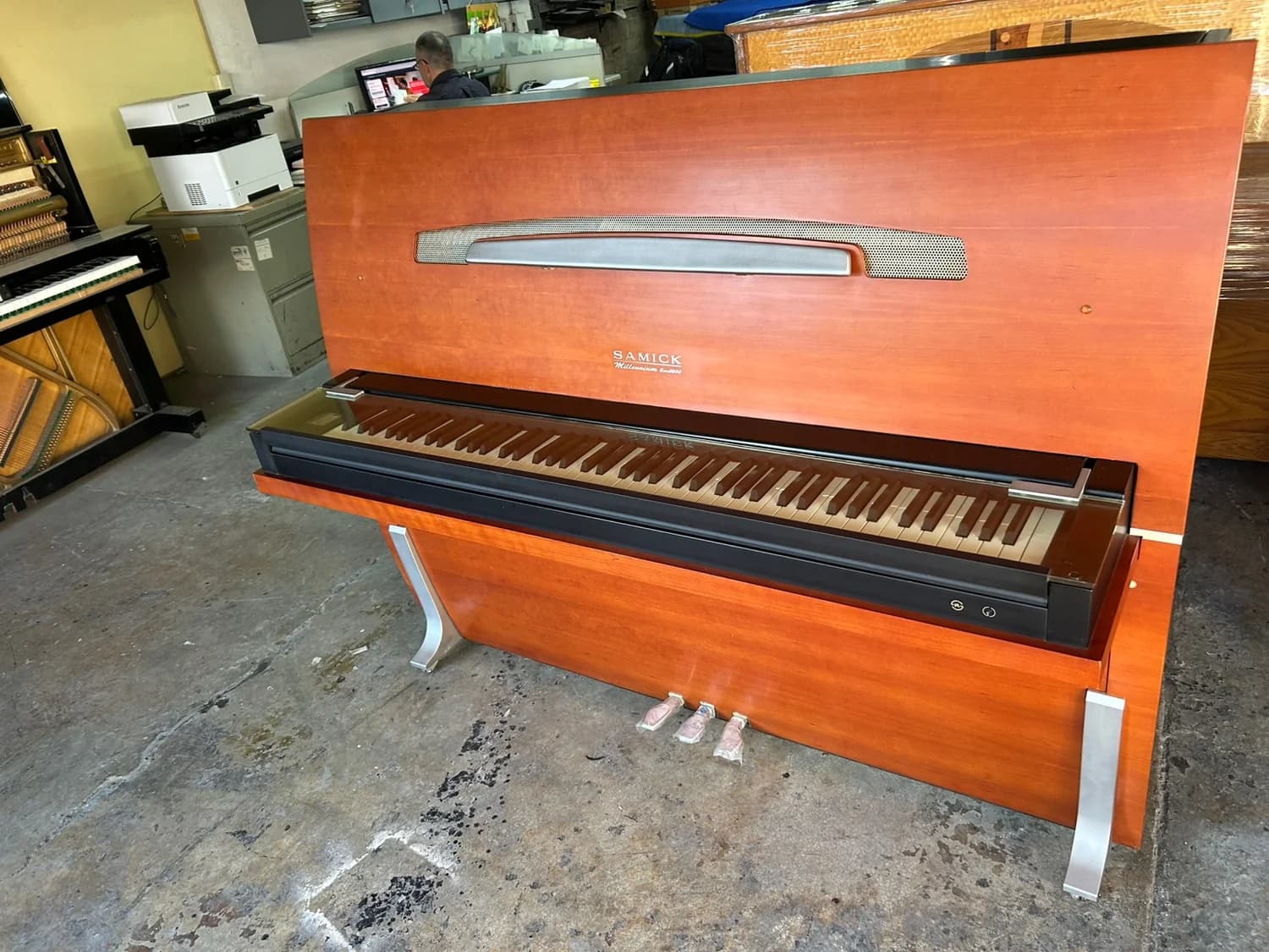 SAMICK MILLENIUM · SMR 2200