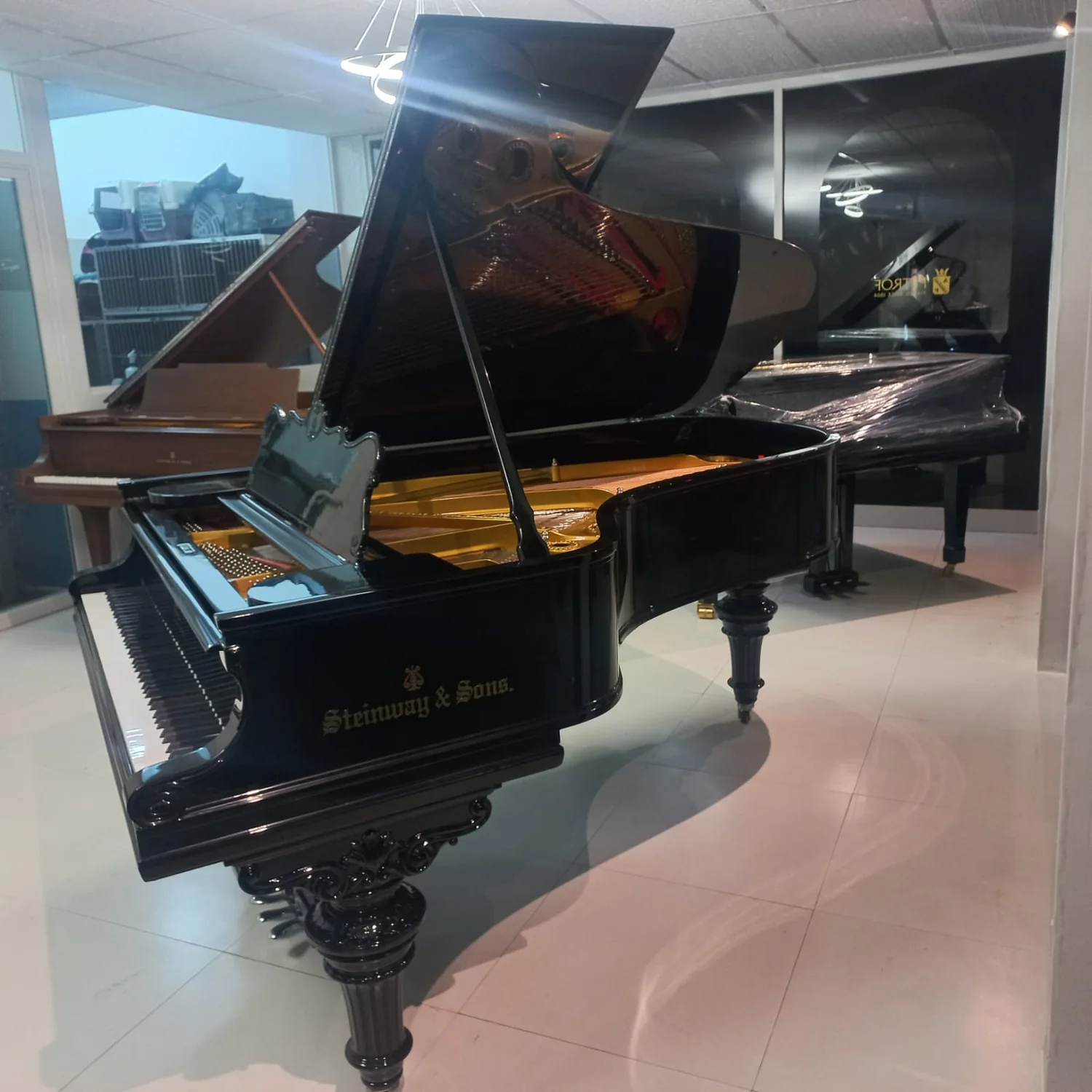 STEINWAY AND SONS · B